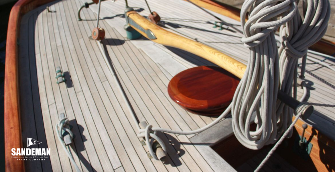 Side deck view aft