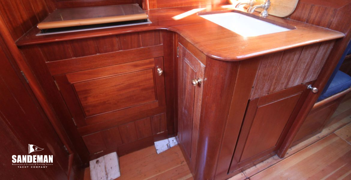 Galley to port.jpg