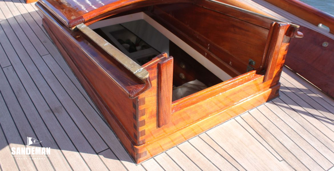 Companionway hatch access