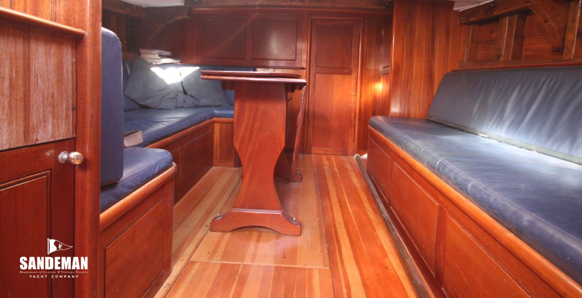 Cabin overview fwd