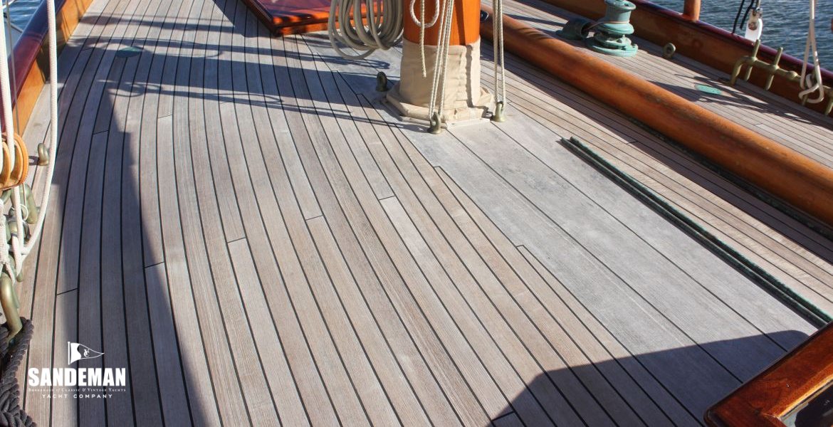 Mid deck view fwd