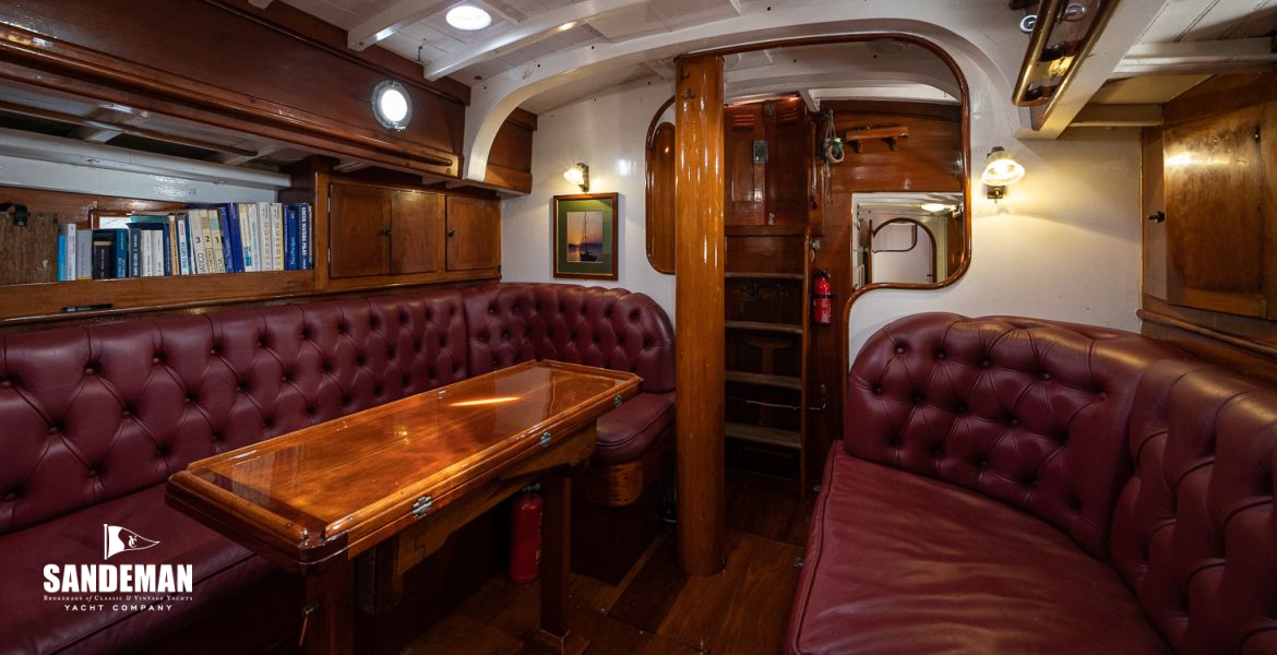 Saloon view aft to companionway