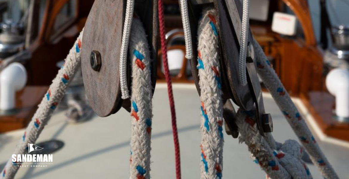 Boom and main sheet tackle detail