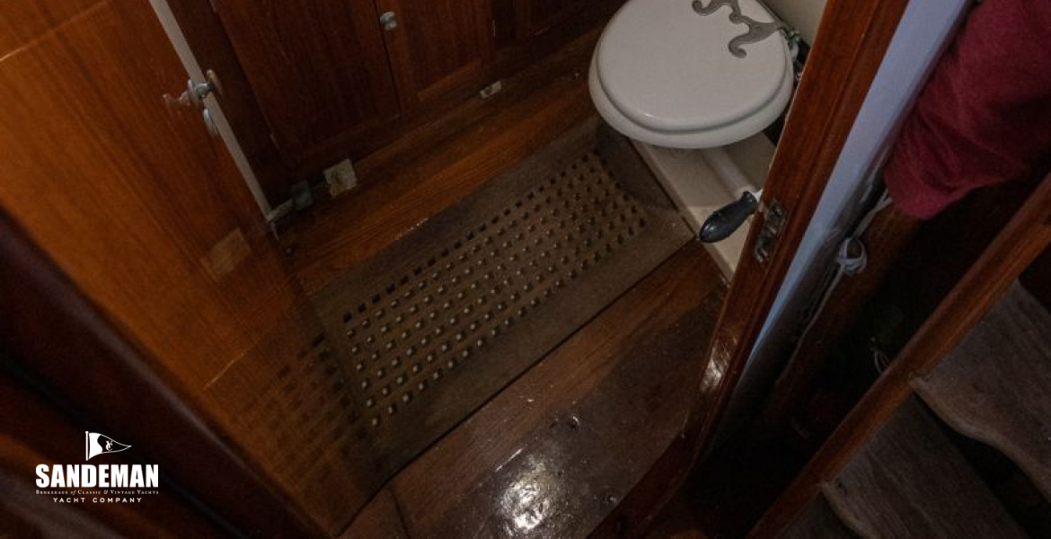 WC compartment lobby to stbd