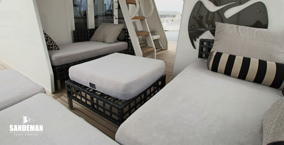 Upperdeck aft seating area view fwd to wheelhouse aft entrance