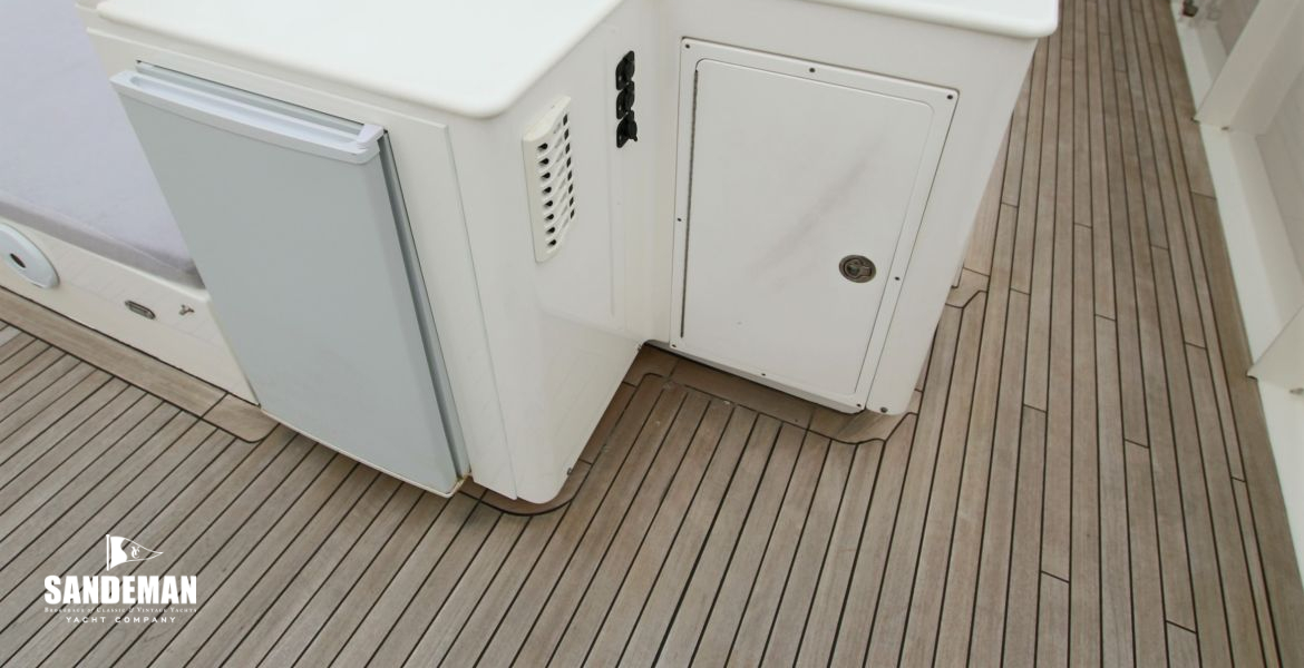 Aft main deck galley