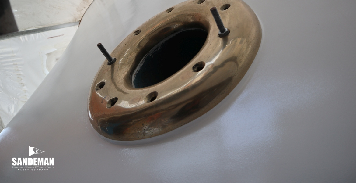 Bronze hawsepipe