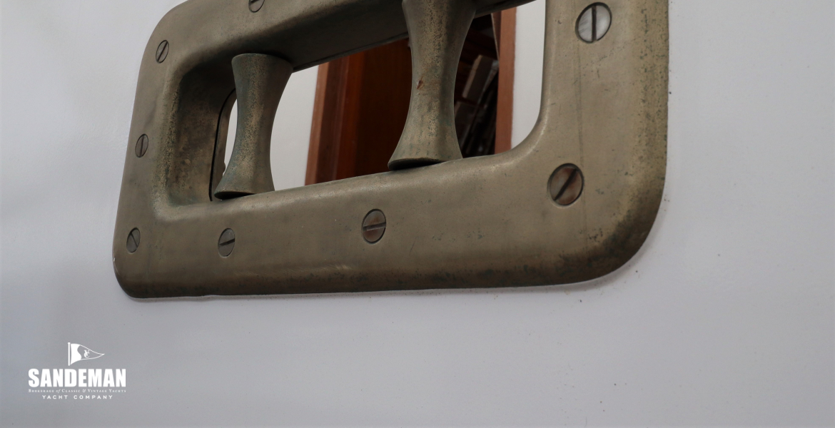 Panama fairlead