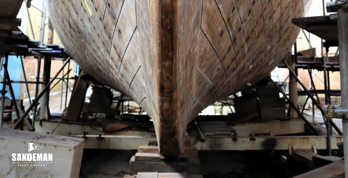 Fwd underbody view aft