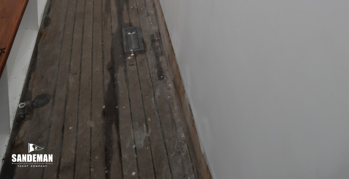 Port side deck view fwd
