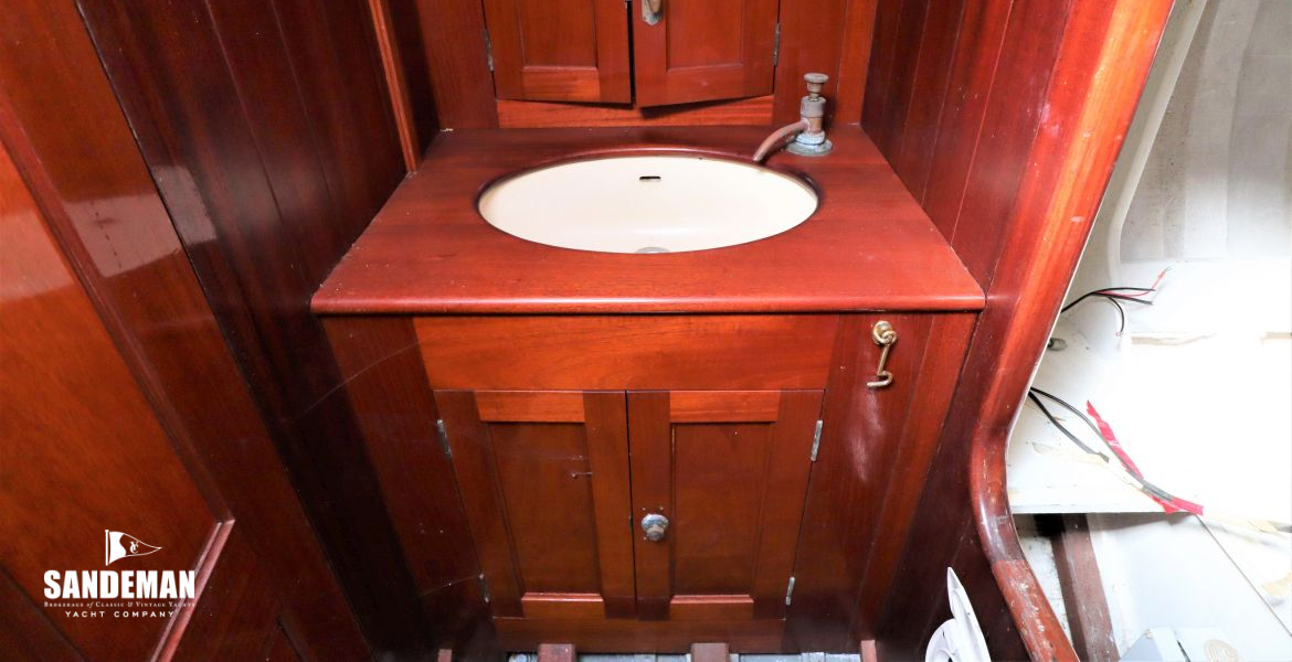WC Compartment to port
