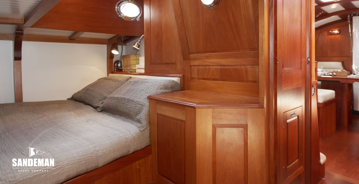 Master cabin view forward to port