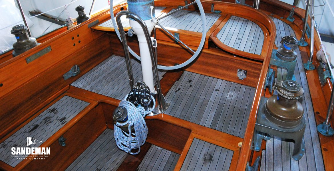 Cockpit view aft to starboard