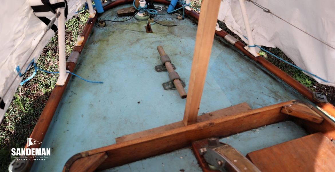 Aft deck view aft