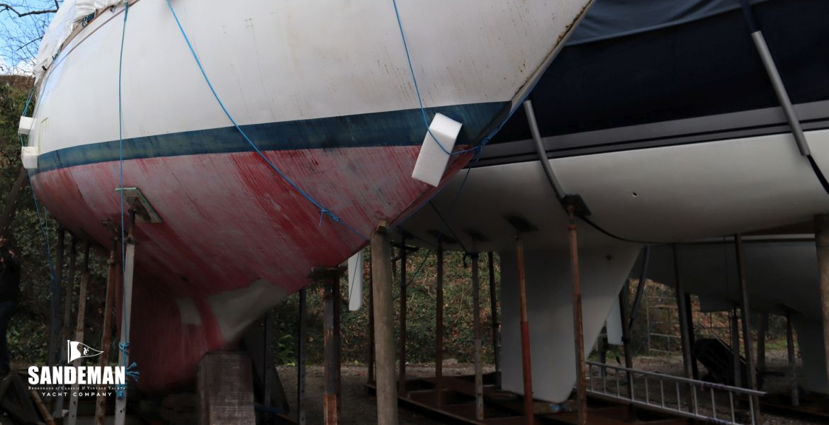 Hauled out starboard bow