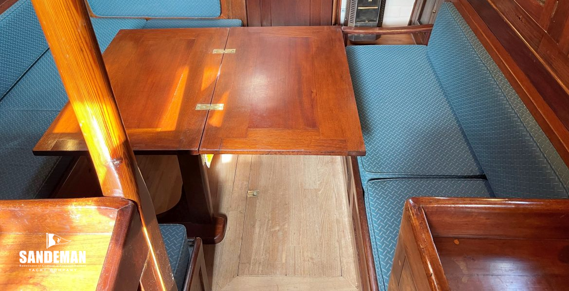 Saloon from companionway