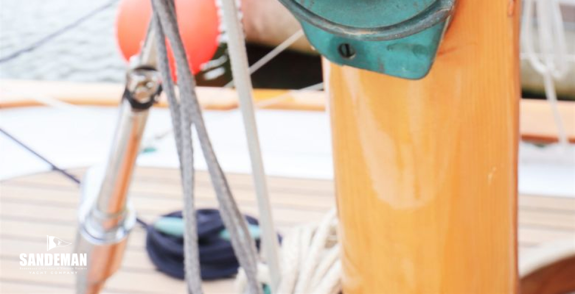 Mizzen gooseneck details