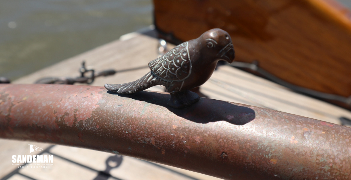 Tiller detail