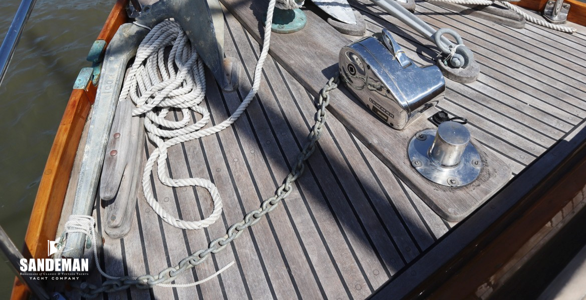 Foredeck view forward to starboard