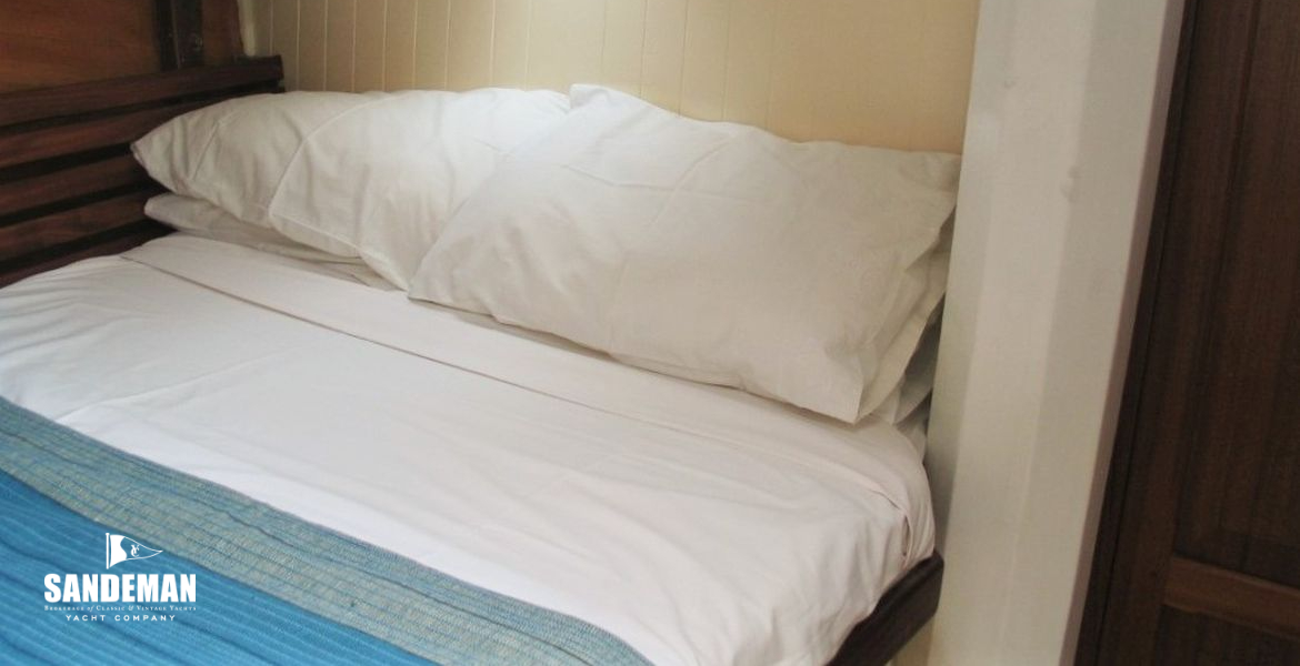 Forward master cabin double berth to starboard