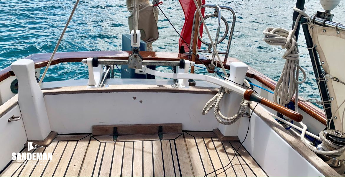 Cockpit view aft