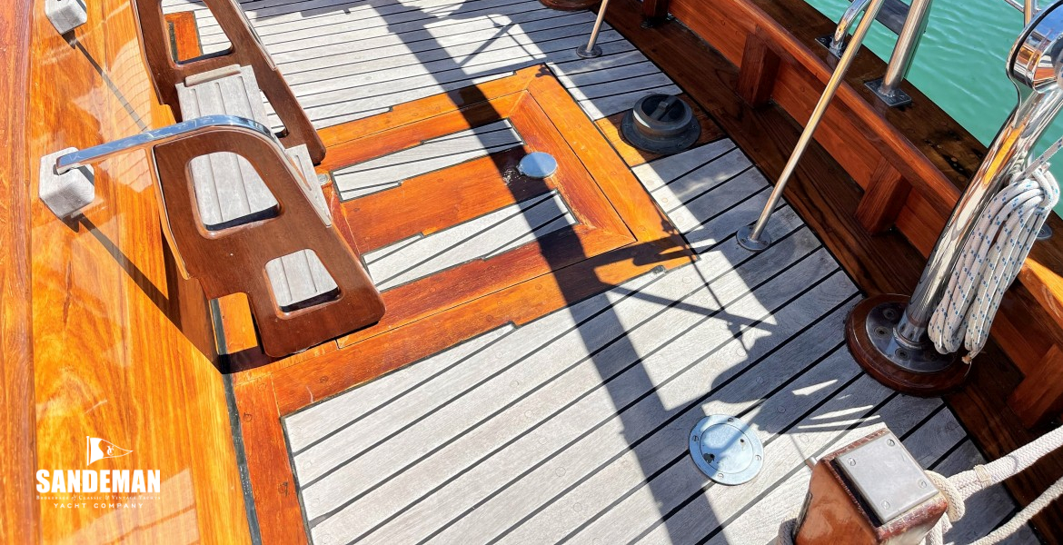 Aft deck view to starboard