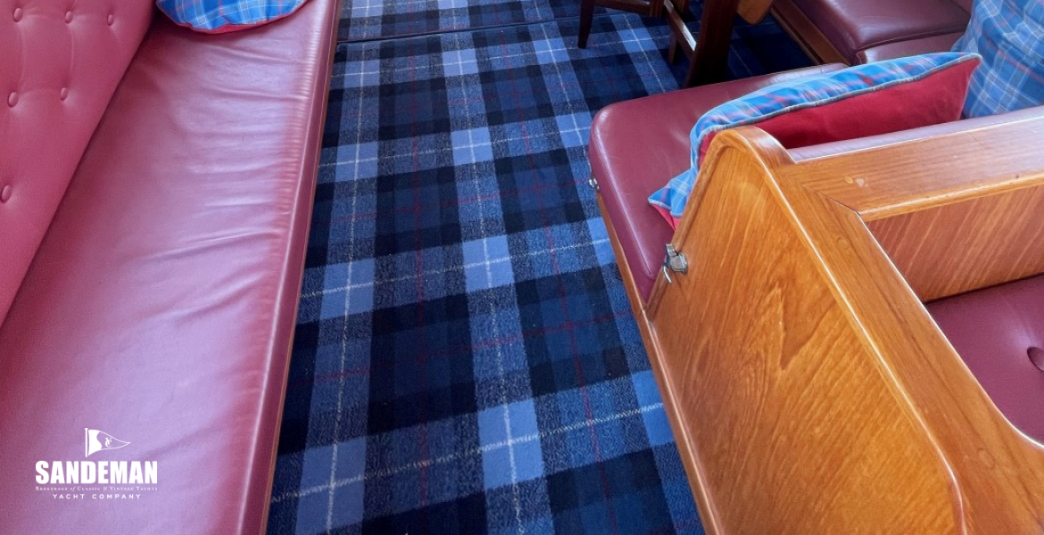 Saloon view aft