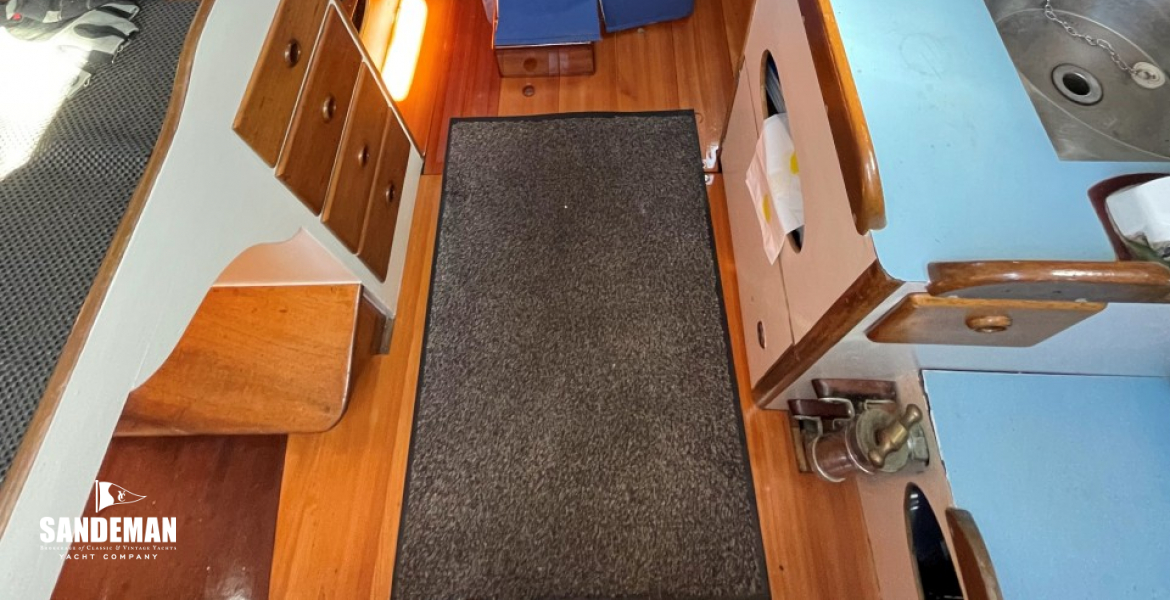 Accommodation view forward from companionway
