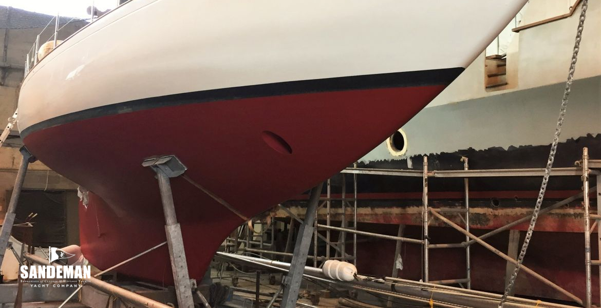 Hauled out fwd showing bowthruster