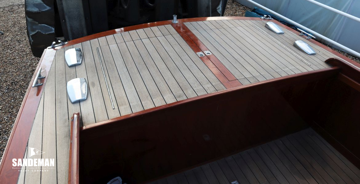 Aft deck/ engine space hatch