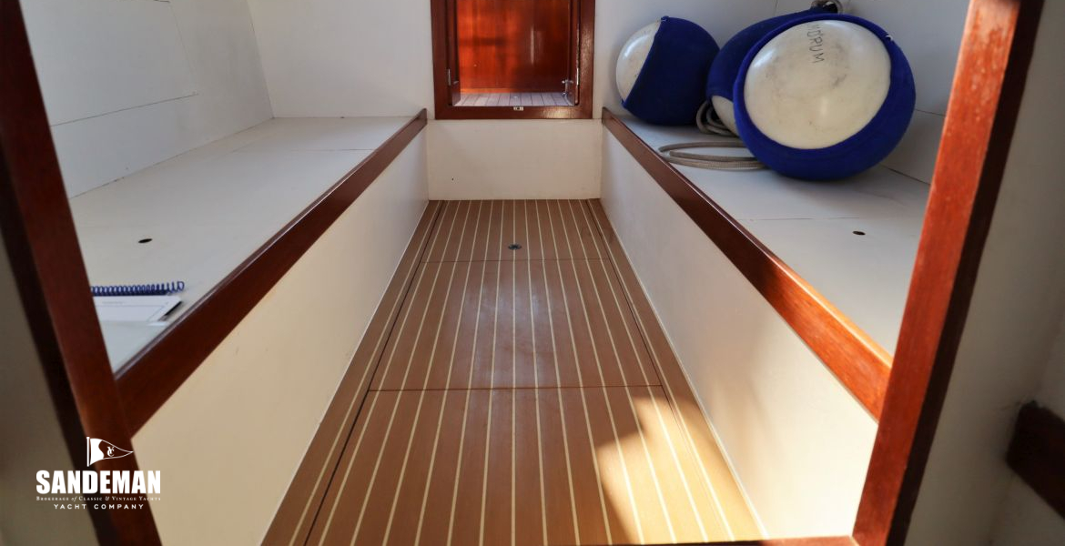 Cabin view aft