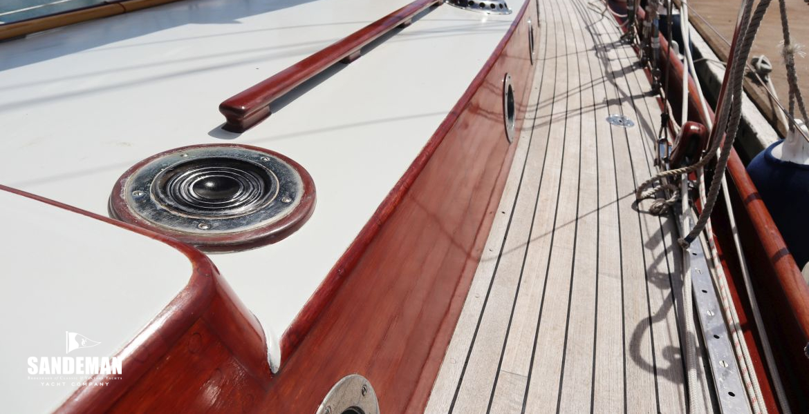 Starboard side deck view forward