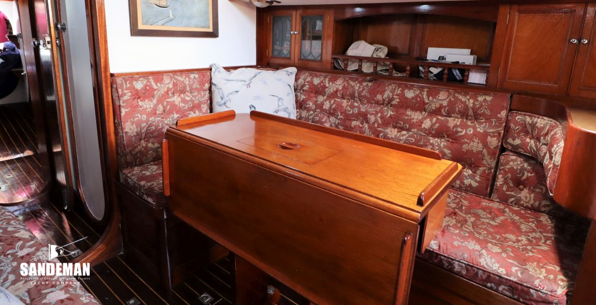 Saloon view forward to starboard