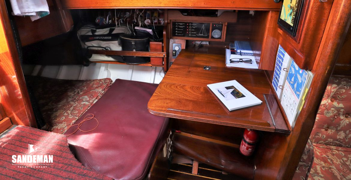 Chart table and quarter berth to port