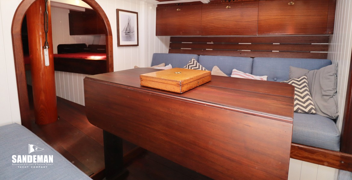 Saloon view forward to starboard