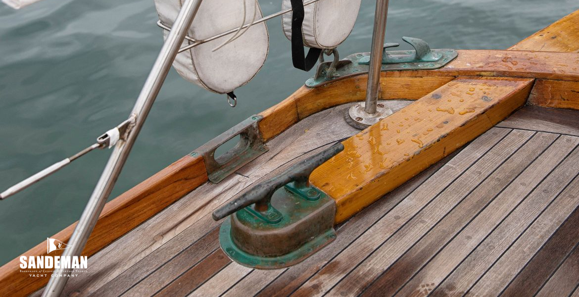 DEck details at starboard quarter