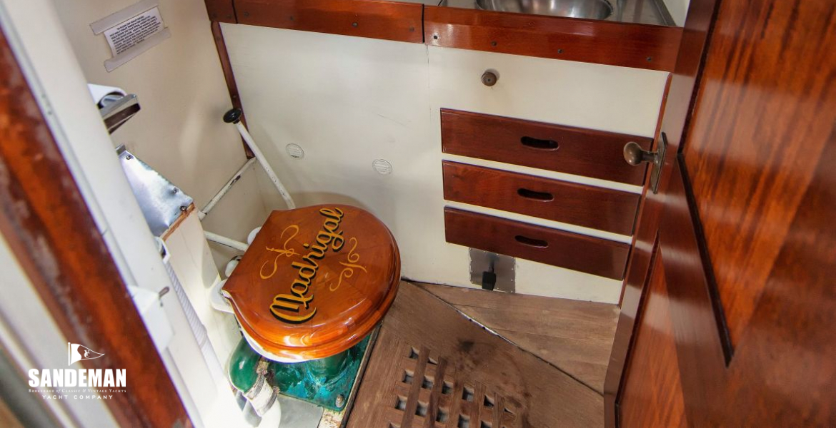 WC Compartment to port