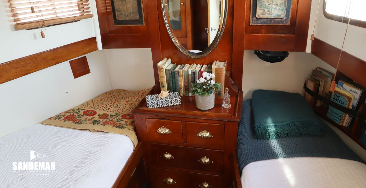 Owner aft cabin view aft