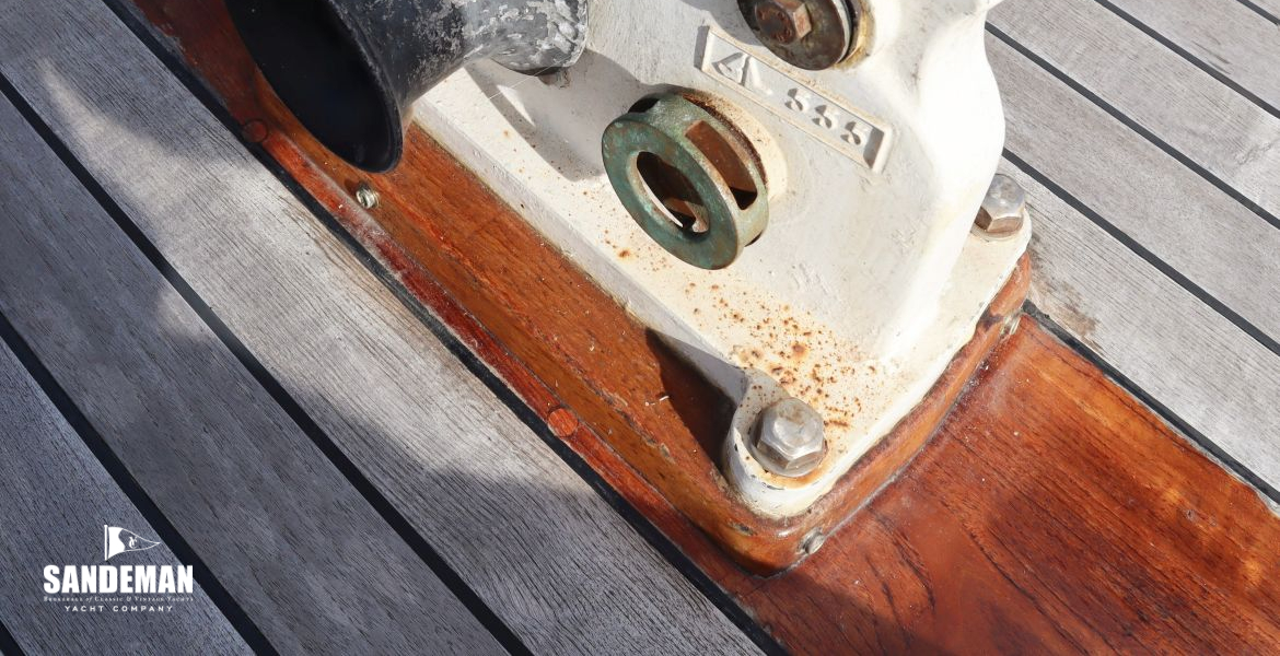 SL Tiger windlass