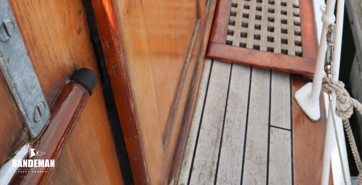 View forward to starboard wheelhouse entrance