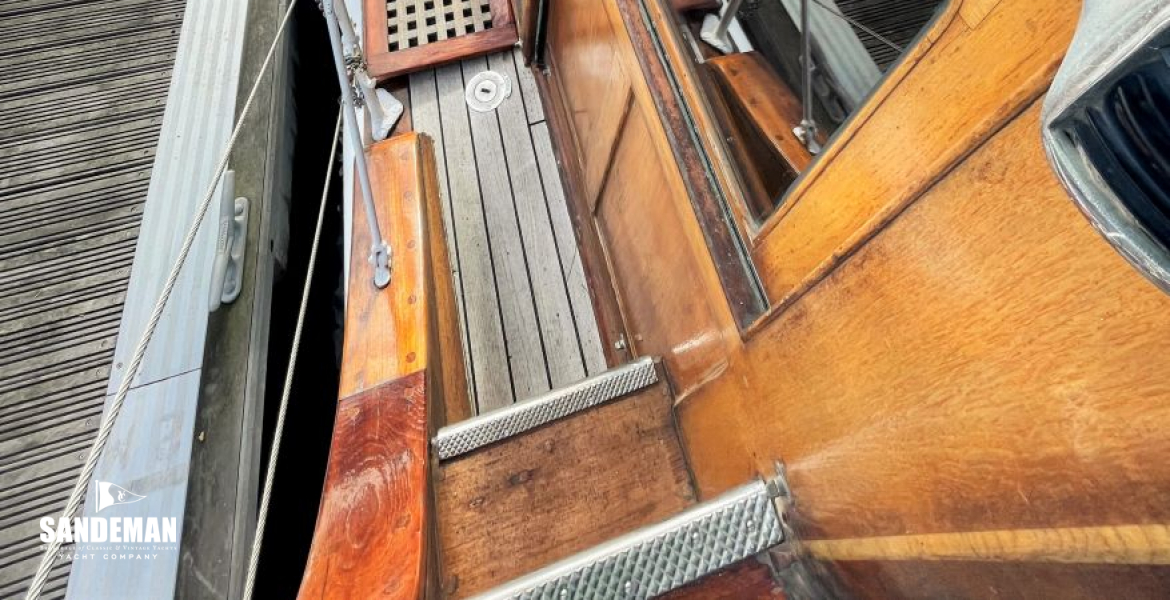 Starboard side deck view aft