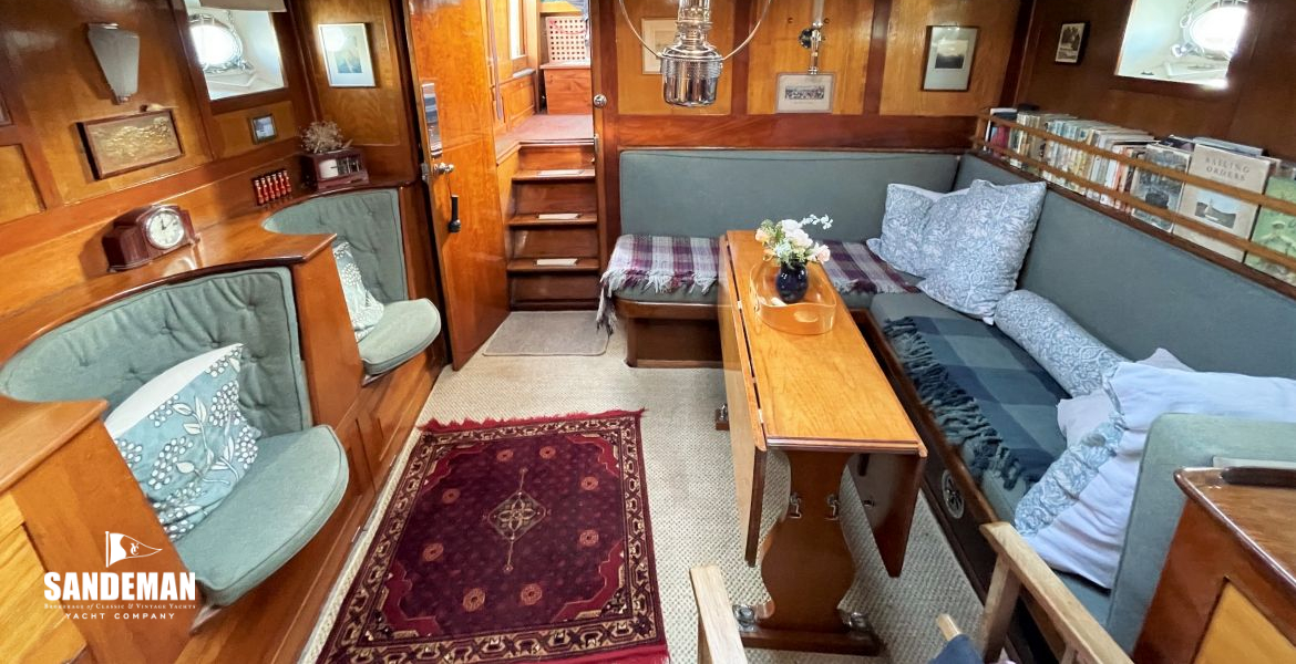 Saloon view aft