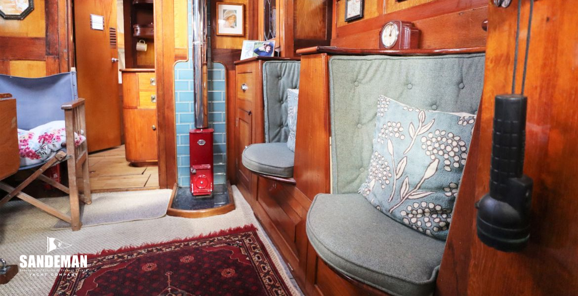 Saloon view forward to starboard