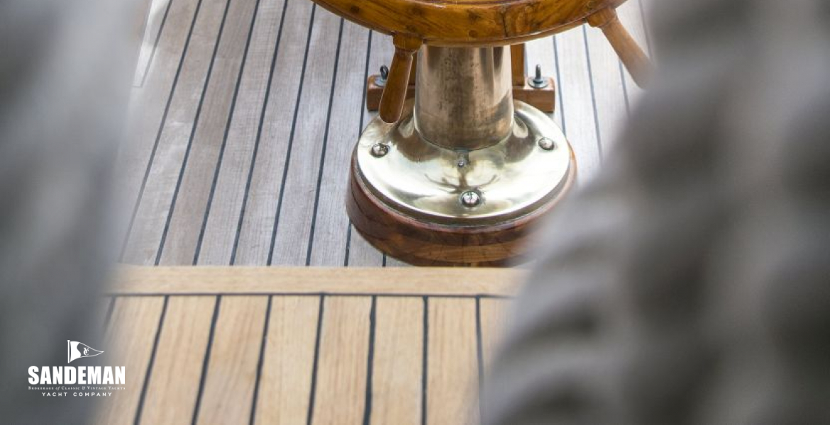 Cockpit view forward