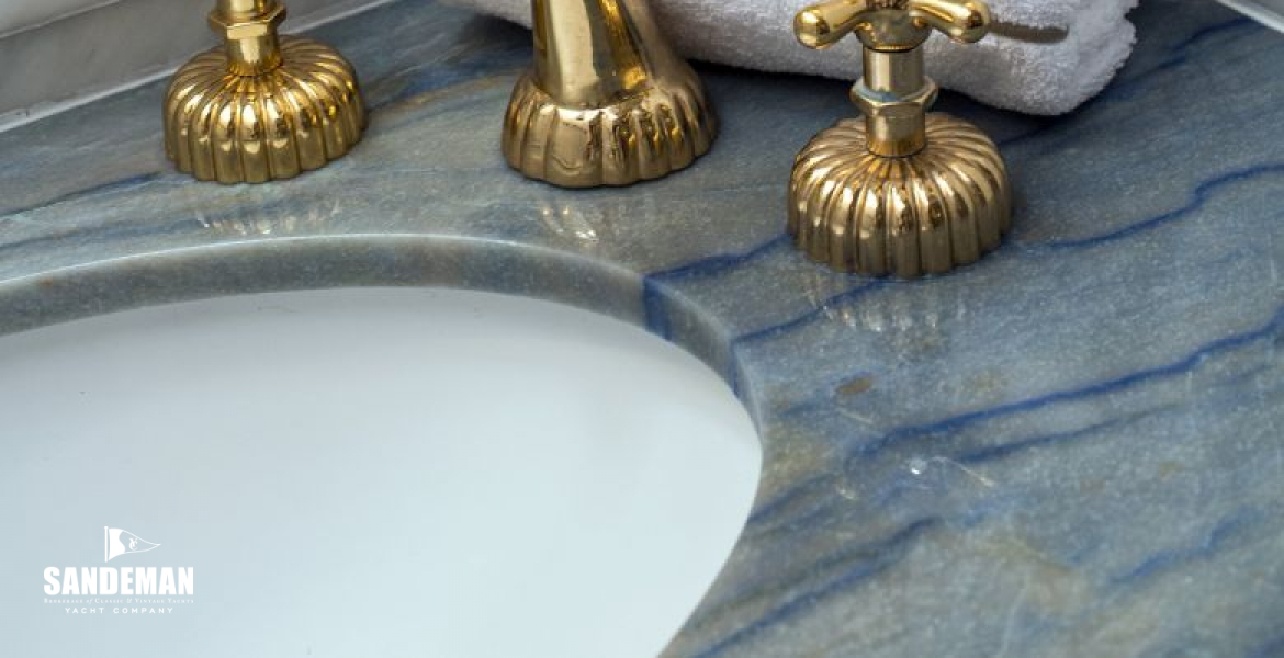 Guest cabin en-suite