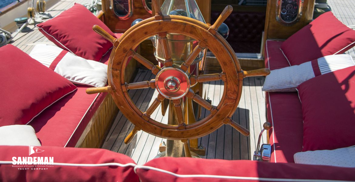 Cockpit view forward