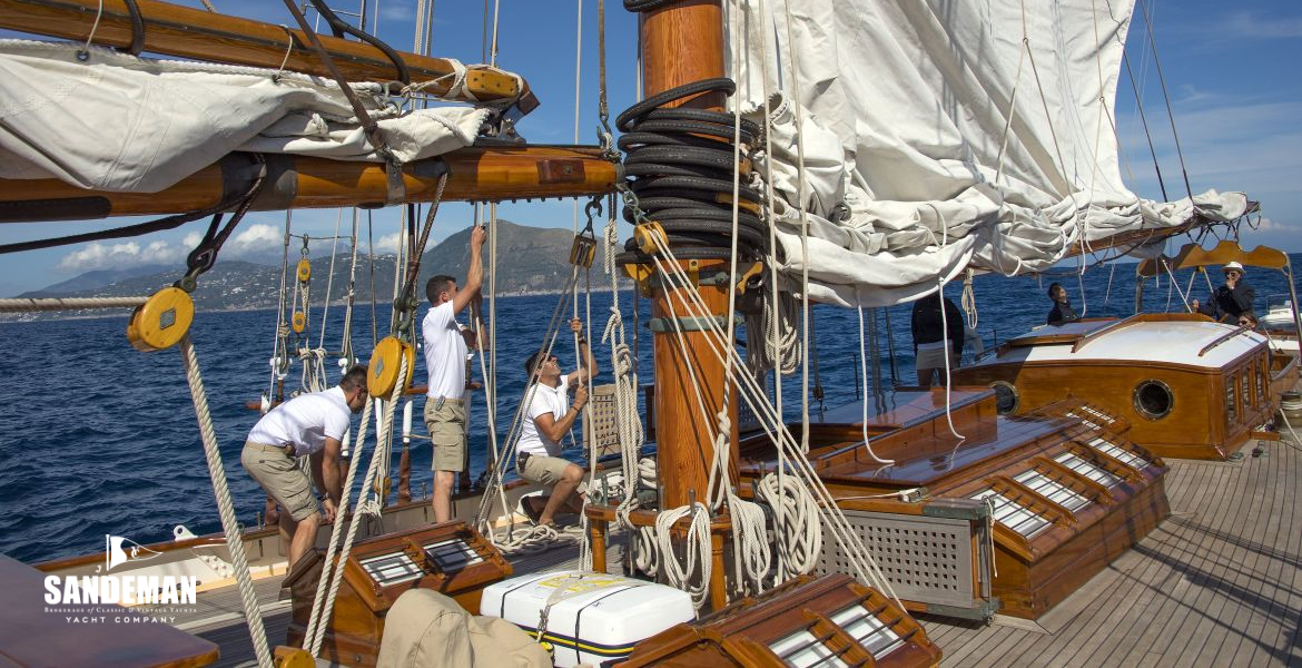 View aft to main mast