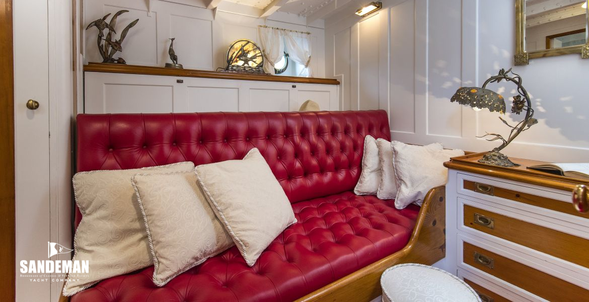 Owner office/ guest cabin view to port forward