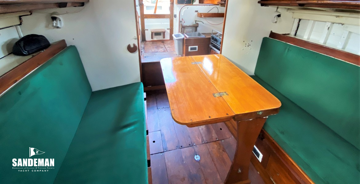 Saloon view aft