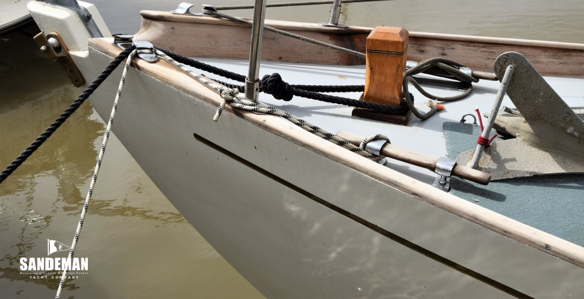 Forward foredeck details